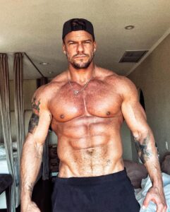 Alan Ritchson Most Liked Photos and Posts