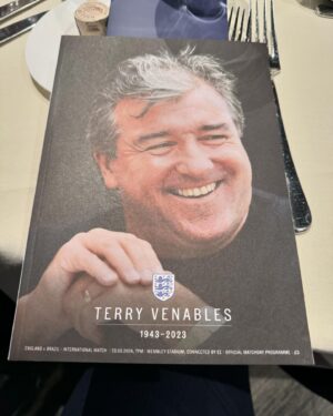 Alan Shearer Instagram - It was great to catch up with old team mates and celebrate/ remember the brilliant Terry Venables at Wembley tonight. 🏴󠁧󠁢󠁥󠁮󠁧󠁿 v 🇧🇷 #euro96