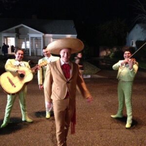 Alan Tudyk Instagram - Remembering Suburgatory:) if you ever have the opportunity to sing with mariachi backup - DO IT!