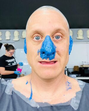 Alan Tudyk Instagram - When you brown nose the Blue Man Group
