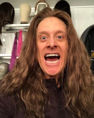 Alan Tudyk Instagram - Really missing haircuts