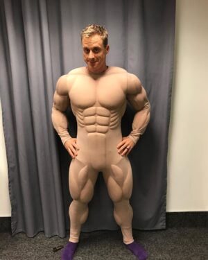 Alan Tudyk Instagram - Steroid use has it’s pluses and it’s minuses