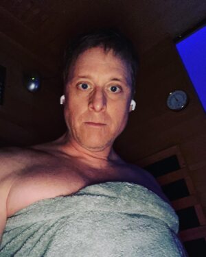 Alan Tudyk Instagram - Felt cute might erase later. Quick survey: a) A Cup b) B cup c) C Cup d) Athletic Cup