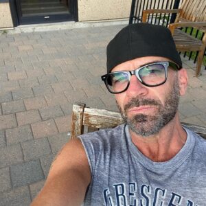 Alan van Sprang Instagram - Back to work and Lovin’ it!!
#ActorsLife