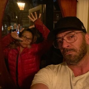 Alan van Sprang Instagram - Social distance keeps us together yet keeps us healthily apart.
Love to  everyone!! Be safe and be well.
@meg_follows @cw_reign  #queencatherine #reign #kinghenryii