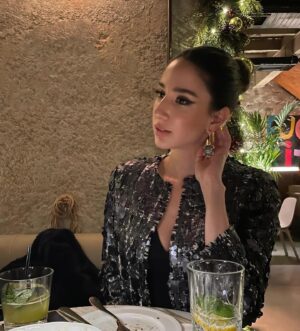 Alara Keçeci Instagram - 