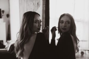 Alaska Leigh Instagram - seeing double? 🧚🏻