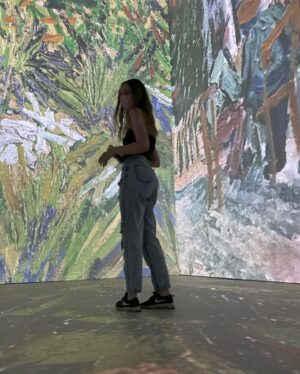 Alaska Leigh Instagram - just me blocking some art 🎨
• ty @imagine.van.gogh it was breathtaking 🤍 •