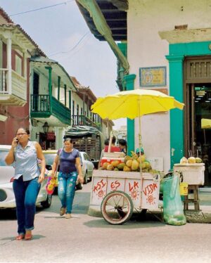 Alba Ribas Instagram - Colombia, mar caribe, el valle del cocora, la comuna13, patacón, muchas heridas y mucha música