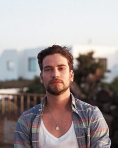 Albert Baró Most Liked Photos and Posts