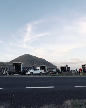 Albert Baró Instagram - Del día que salí a conocer la isla de #BienvenidosaEdén 🌋🌴 | @netflixes