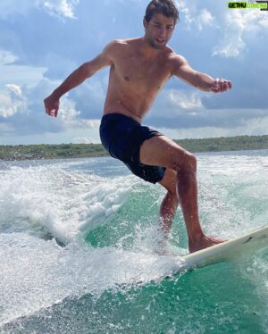 Albert Salazar Instagram - @ski_fornells 😍😍🏄🏾‍♂️