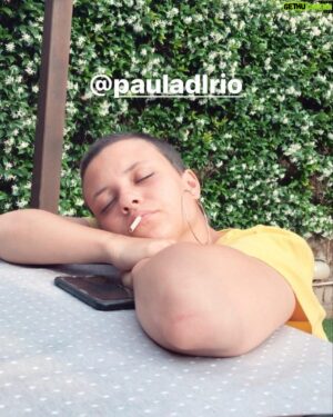 Albert Salazar Instagram - Feliz cumpleaños germanaa!! 1 poly lapa 2 la poly en el twingo 3 la poli cantando 4 la poly en casa dels papas 5 la poly con braquets