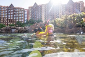 Albert Yu-Min Lin Instagram - From sailing and snorkeling to ukulele and stargazing, @exploreralbert and his children had a wonderful time at @disneyaulani! #LostCitiesRevealed is now streaming on @DisneyPlus and @hulu.