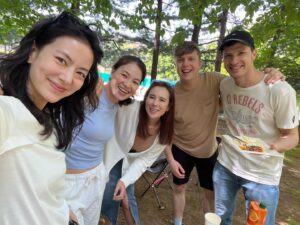 Alberto Mondi Instagram - @olivia_supermom @evapopiel @rie_akiba 같이 육아 하니까 너무 편하고 재미있어 ㅋㅋㅋㅋ 너무 고마워 🧡
@aboutjulian 아빠 체험 괜찮았어? ㅋㅋㅋ