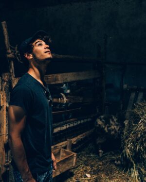 Alberto Rosende Instagram - I accidentally left my phone at the hotel yesterday leaving me no choice but to reconnect. It reminded of this photo diego got of me at this awesome mozzarella farm! Sometimes you just gotta look up! Dropping an insta story later about it! #amalficoast #italy #travelingwithmybrothers #withoutanagenda