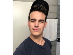 Alberto Rosende Instagram - Because 91% of you wanted it! (And the other 9% are haters of the Stache.) Here is my first @movember mustache! It’s not big and manly yet but through conversation and positive reinforcement it’ll get there...just like my goal with #Movember, to help end the stigma of discussing Men’s Health Issues. The link is in my bio if you want to donate! If not, all good just do me a solid and start the conversation about Men’s Health! If you can, grow your Mo! (or try like me 😂) Together we can #talkaboutballs ! #Movember #Giveemalittlelove

Photo cred: @tessamossey 🍻