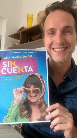 Albi De Abreu Instagram - ¡¡¡Nos vamos a Venezuela!!!

Este 14 de septiembre estrenamos en el @cculturalbod el NUEVO monólogo de @indirapaezd “Sin Cuenta”. 

Actuado por @anamariasimon 
Producido por @juancarlosmartint 
Y dirigido por este servidor. 

Además ese día le soplamos las velas a Ana en su cumpleaños número 50 !!

Los quiero ver!!!

Entradas en @ticketmundo_ve y @cculturalbod 

Nos vemos pronto!!!