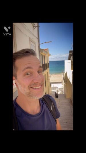 Albi De Abreu Instagram - Hay días en que las cosas no salen como uno quiere, pero en vez de enojarse hay que buscar el lado bueno. Lo bueno de hoy es que mi no planeada diligencia me trajo a esta playa que no conocía. Todo fluye! #viajayvive