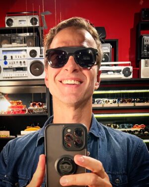 Albi De Abreu Instagram - Cuál de estos serían tus @wildesunglasses preferidos? @anamariasimon