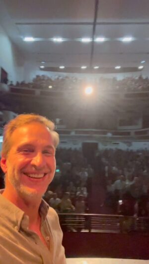 Albi De Abreu Instagram - ¡Barquisimeto, función número 15, agotado! 

Que gran placer es ver que lo que soñaste se materializa. 

Gracias Venezuela, gracias Barquisimeto, por 15 funciones totalmente agotadas. 

¡Son lo máximo!