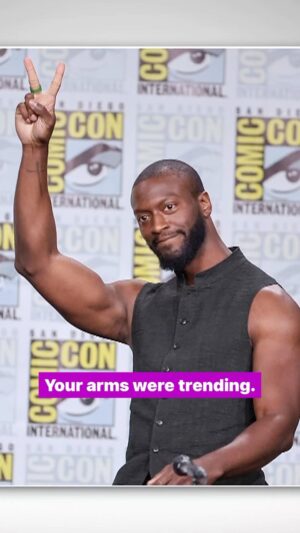 Aldis Hodge Instagram - @aldis_hodge reacts to his arms trending on social media at #comiccon