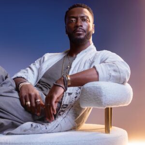 Aldis Hodge Instagram - Aight, let me explain…

Took a pic feeling like “Mr. Too Smooth”.

Thought I was looking fly.

Ended up looking like a 70’s album cover.

Internal thoughts: “Dammit, imma get roasted for this.”

C’est la Vie. Let the roasting begin.

What should my album be called??