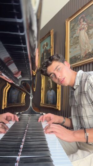 Alec Golinger Instagram - Jealous of the rain 💧 🎹 
*
*
*
#song #music #singing #tune #piano #reels #instareels #labrinth #artist #beautiful #healing #relaxing #peaceful