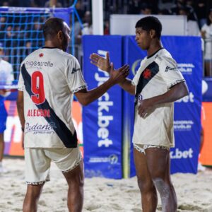 Alecsandro Instagram - Pra fechar a 1a Rodada da Temporada 2023, os melhores momentos do Alecgol pelo vasco no jogo contra o Cruzeiro.

Vasco 2 x 0 Cruzeiro

A rodada aconteceu na cidade de Guapimirim/RJ e deixou o clube carioca entre os 4 primeiros , mas ainda tem muita água pra rolar até a final, em dezembro!

Pra cimaa 🚀

#futevolei #footvolley #vasco #cruzeiro #guapimirim #rj