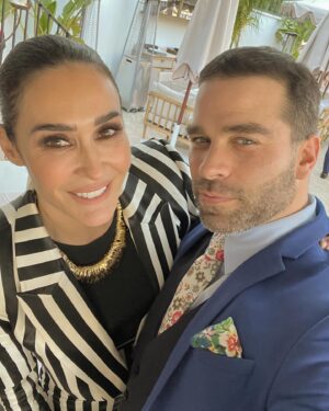 Alejandro Nones Instagram - Gracias Sevilla por un año más! Como te disfruto y como te amo 🇪🇸🇪🇸🇪🇸 Que viva Sevilla y si hermosa gente ❤️❤️❤️❤️❤️ Gracias Begoña y Pedro ❤️❤️