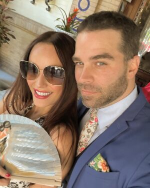 Alejandro Nones Instagram - Gracias Sevilla por un año más! Como te disfruto y como te amo 🇪🇸🇪🇸🇪🇸 Que viva Sevilla y si hermosa gente ❤️❤️❤️❤️❤️ Gracias Begoña y Pedro ❤️❤️