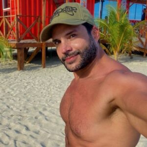 Alejandro Otero Instagram - Cerca del mar soy feliz! Así de simple #beach