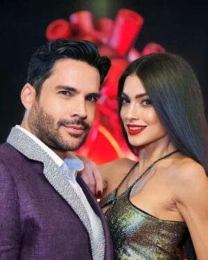 Alejandro Otero Instagram - Describir ésta foto es limitarla. Mi modelo favorita @rebemilanes y el galán de novelas @alejandro_otero

#fotografia #palpitoserie #fotaza #fotazasphotoclub #bogota #actores
