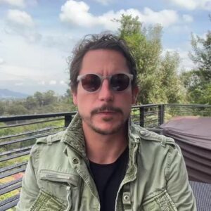 Alejandro Riaño Instagram - Un llamado a los 4 o 5 candidatos a las alcaldías  que figuren en las encuestas de cada una de estas ciudades: Cartagena- Sta Marta- Popayan- Bucaramanga- Pereira- Armenia- Villavicencio- La Guajira- Quibdó- 

Escríbanme por DM para realizar un debate con Juanpis González. 

Escriban cuales son esos candidatos en los comentarios.