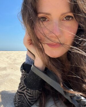 Aleksa Palladino Instagram - First day off in a while. My brain is happy.