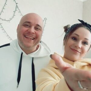 Aleksandr Breslavskiy Instagram - Привет, мир!) Сегодня вспоминали наш отчётный концерт @jockerschool Пересматривали лучшие выходы юных артистов JOCKER SCHOOL.
Кстати, мы точно бы не справились на 100%, если бы не наши друзья @bambinizonru Вы оценили эти яркие, модные и супер комфортные (что важно для детей) костюмы? Это Bambinizionru ❤️ После выступления многие ученики не хотели расставаться с уютными худи, настолько они нам понравились!

Мы ещё раз хотим выразить благодарность ребятам из @bambinizonru Надеемся, что это не последняя встреча и наша дружба будет длиться очень долго!!!