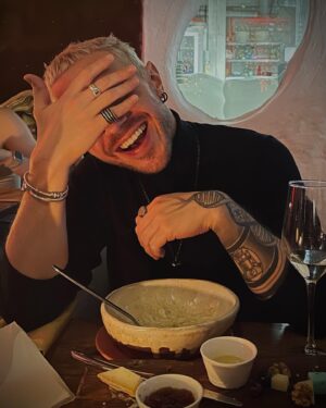 Aleksandr Khomenko Instagram - Последние сутки моей ленты 🎞