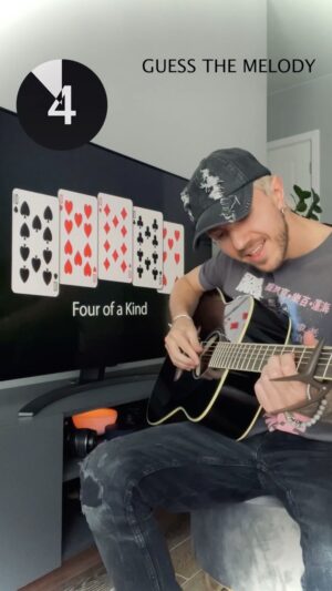 Aleksandr Khomenko Instagram - Успели угадать мелодию за 15 секунд? 👽🎸