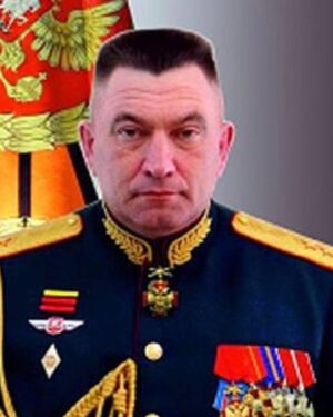 Aleksandr Nevzorov Instagram - Знаменательно, что прилет был дьявольски точно выверен не только «по месту», но и «по времени». 

Эффектное явление двух « Storm Sadow» произошло  в аккурат в начале совещания командования ЧФ.
Обе ракеты проявили пунктуальность
и приняли активное участие в обсуждении « усиления мер противовоздушной обороны флота».

Количество мертвых и тяжелораненых военно-морских преступников могло быть значительно большим. 
Но….часть адмиралов в момент разрывов скучала в сортирной очереди. Это почти 50 м. по коридору, на другом конце здания.( на этаже три клозета, два ближних не работают).

Точное число мертвецов и калек пока не известно. ГУР (Буданов) утверждает, что 9 вояк с совещания направились  в холодильники, а 16 - в госпиталь.
В промежуточном состоянии ( т.е.еще не сделали свой выбор меж моргом и койкой) -командующий группировкой генерал-полковник романчук и начштаба генерал-лейтенант цеков.
Примечательно, что один из участников «высшего совета ЧФ» считается пропавшим без вести.
Возможно, речь идет об адмирале соколове или о командире ПВО Крыма жулавом.
Последнему, конечно было бы логично без следа испариться в пламени Storm Sadow.
Невзоров
@nevzorov.tv @lydianevzorova #севастополь #прилет #славаукраине