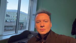 Aleksandr Oleshko Instagram - Покой нам только снится! @oleshkoaleksandr @mariinsky