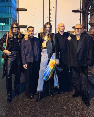 Aleksandr Rogov Instagram - Легендарное фото… @minogarova @goshakartsev @suharevstyle @vladislavlisovets ⚡️⚡️⚡️