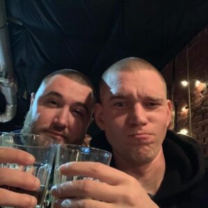 Aleksandr Timartsev Instagram - Зарыли @meistermakintosh войны. Всем рэп!