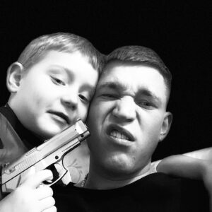 Aleksandr Timartsev Instagram - Случайно сделали несколько вариантов обложек для лучшего гэнгста-щит альбома. #материнскийкапитан #детскаякомнатамилиции #изяичкавкриминал
