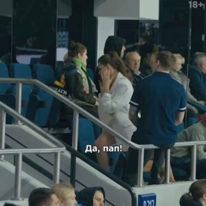Aleksandr Tsypkin Instagram - Вышла вторая серия, её хвалят ещё больше, чем первую, рад, что все пишут. Наши темы задевают прямо-таки за больное, через сатиру, но тем не менее. Эта серия про отношения отцов и детей в том числе. Ну и, конечно, молодящий генерал это мой краш. 
Новый сезон Беспринципных!

@besprincypnye 
@kinopoisk 
@mediaslovostudio