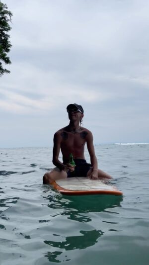 Aleksey Kuzmin Instagram - Спортом занимаюсь вот)