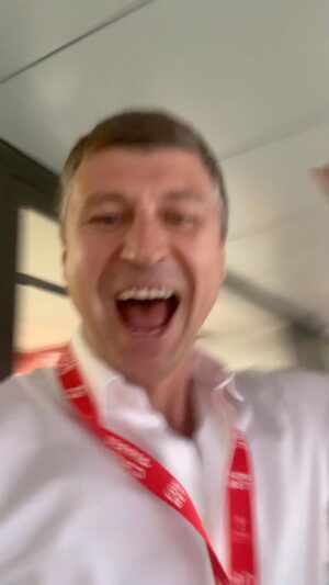 Aleksey Yagudin Instagram - Дааааа!!!! Миражжжжжжжж!!!! Ураааааа 🥳🥳🥳
@luzhniki_official #лужники @fonbetru @dobro_fon #доброфон #фонбеткубокроссиипофутболу
