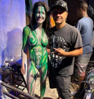 Alessandra Torre Instagram - Last night was short but sweet. Big props to @mkarts for our Hulk and She-Hulk designs. Stop by @irishkevinsbar to book your paint appt. 
🎃 #fantasyfest2021 #keywestfl #bodypainting #halloween #halloweencostumes #fantasyfest