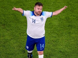 Alex Brooker Instagram - Another amazing week @socceraid! Over £14 million raised and it was a privilege to be involved again. Loved every second spent alongside so many brilliant people. I desperately wish my body allowed me to contribute more in the game but still loved getting megged by @luisnani and @robbiekeane 😂😂 Hope I can do it all again next year! #socceraid