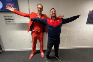Alex Brooker Instagram - Not sure if it shows in the photos but I had the time of my life sat next to my new best mate @tonyadamsofficial on Fantasy Football! It’s on Sky Max tonight at 10pm and available on @skytv on demand now. I absolutely loved being on it and @realmattlucas @elis_james_content and @andrewmensah_ are making such a great show.