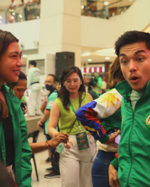 Alex Diaz Instagram - I guess you could say I had a blast at the #Milo60Years Anniversary launch event. Swipe to the end to see 2 Diaz’s collide! 

Milo Celebrates 60 years of building champions in life!
Here’s a few reaction shots from me. Safe to say, it was a great day! 🤸😂☀️

PS What an honour to meet @dyancastillejo 😍🫶🏻
#MiloActivePilipinas #MiloEVERYDAY